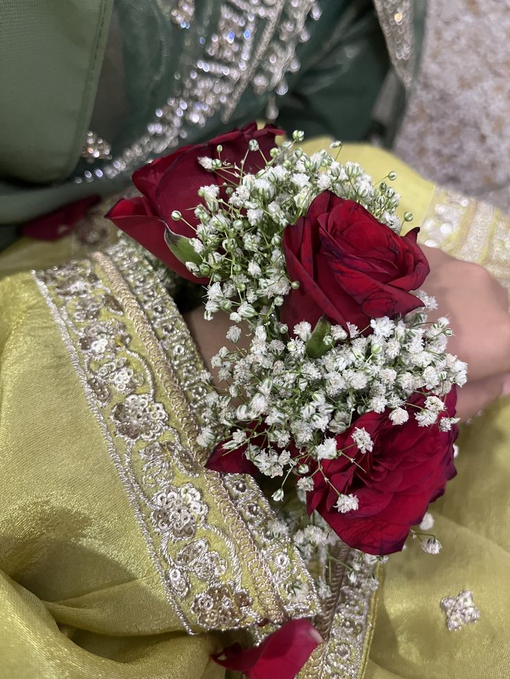 Red Rose and Baby's Breath Gajray